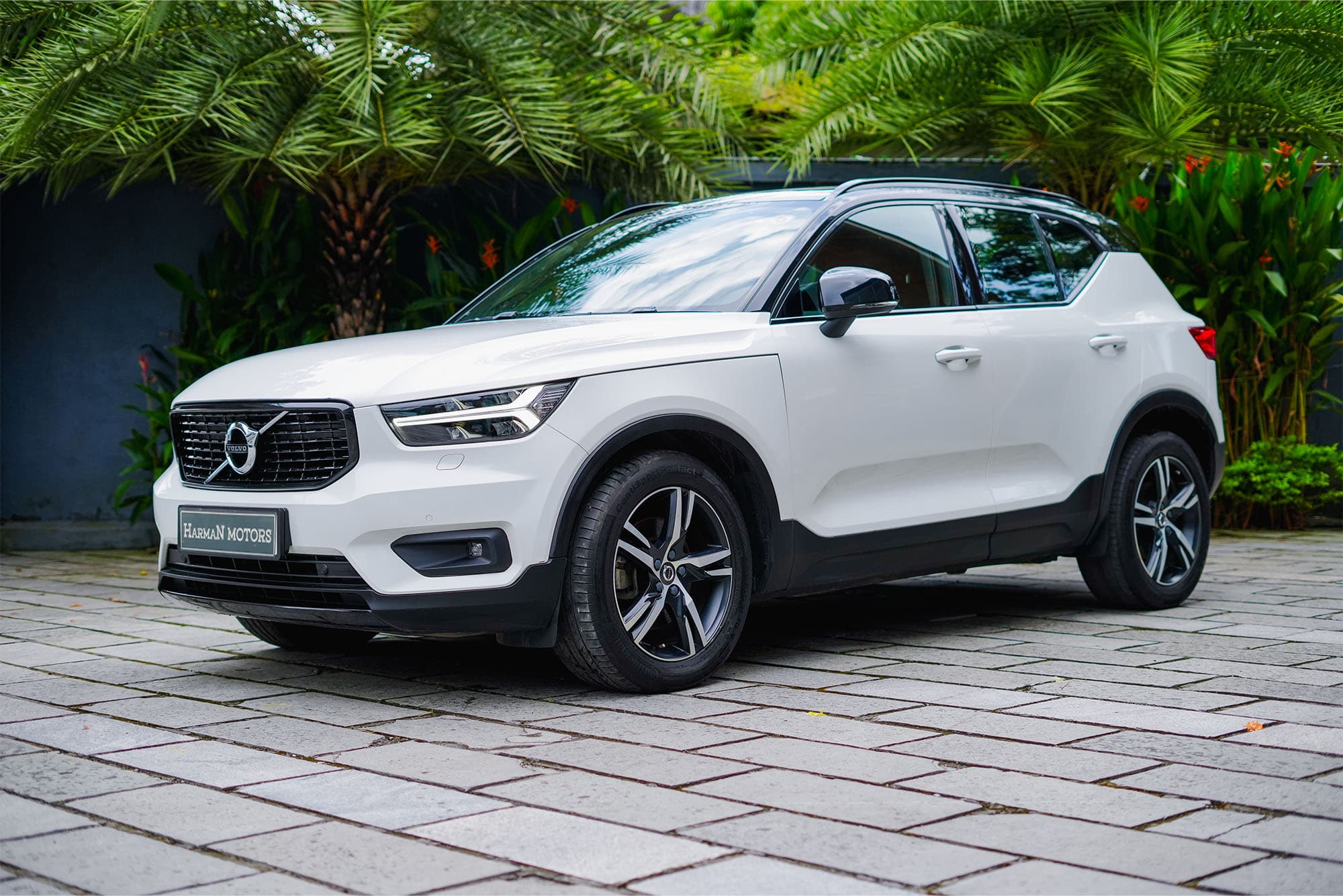 2020 VOLVO XC40 T4 — Photo 3