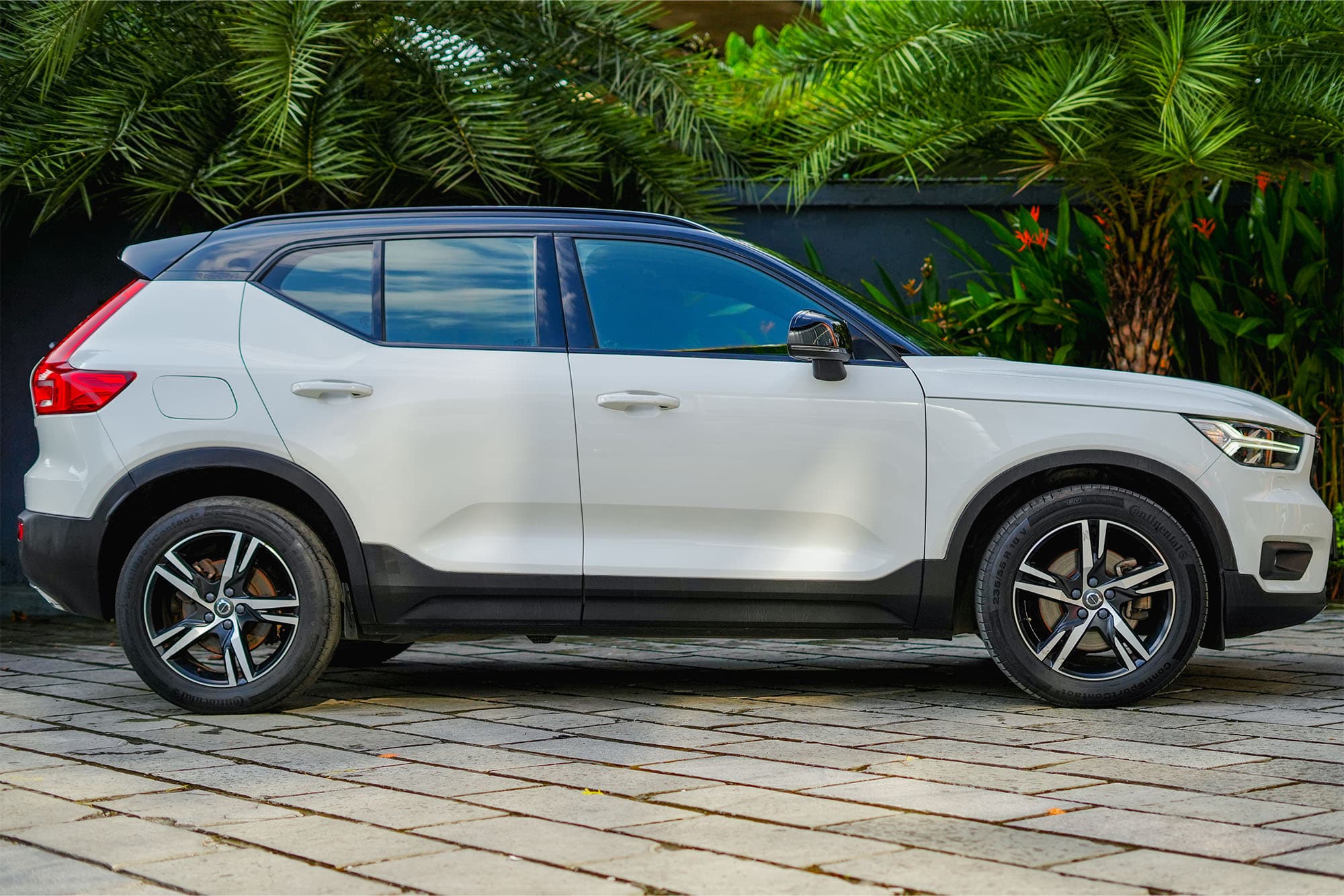 2020 VOLVO XC40 T4 — Photo 6