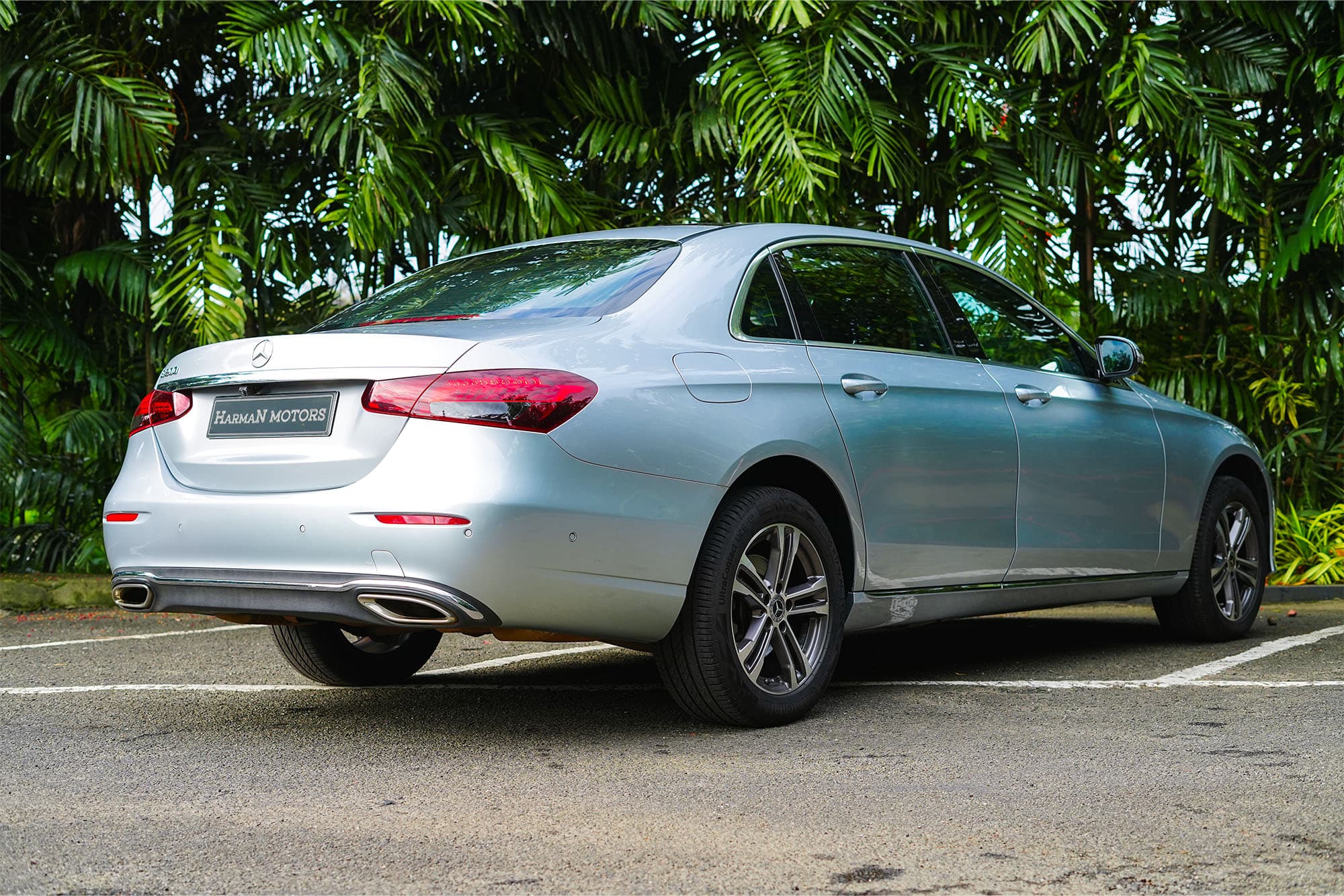 2022 MERCEDES-BENZ E200 — Photo 3