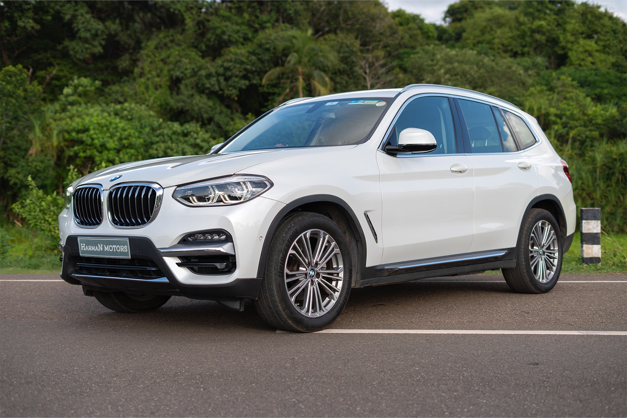2021 BMW X3 LUXURY LINE — Photo 2