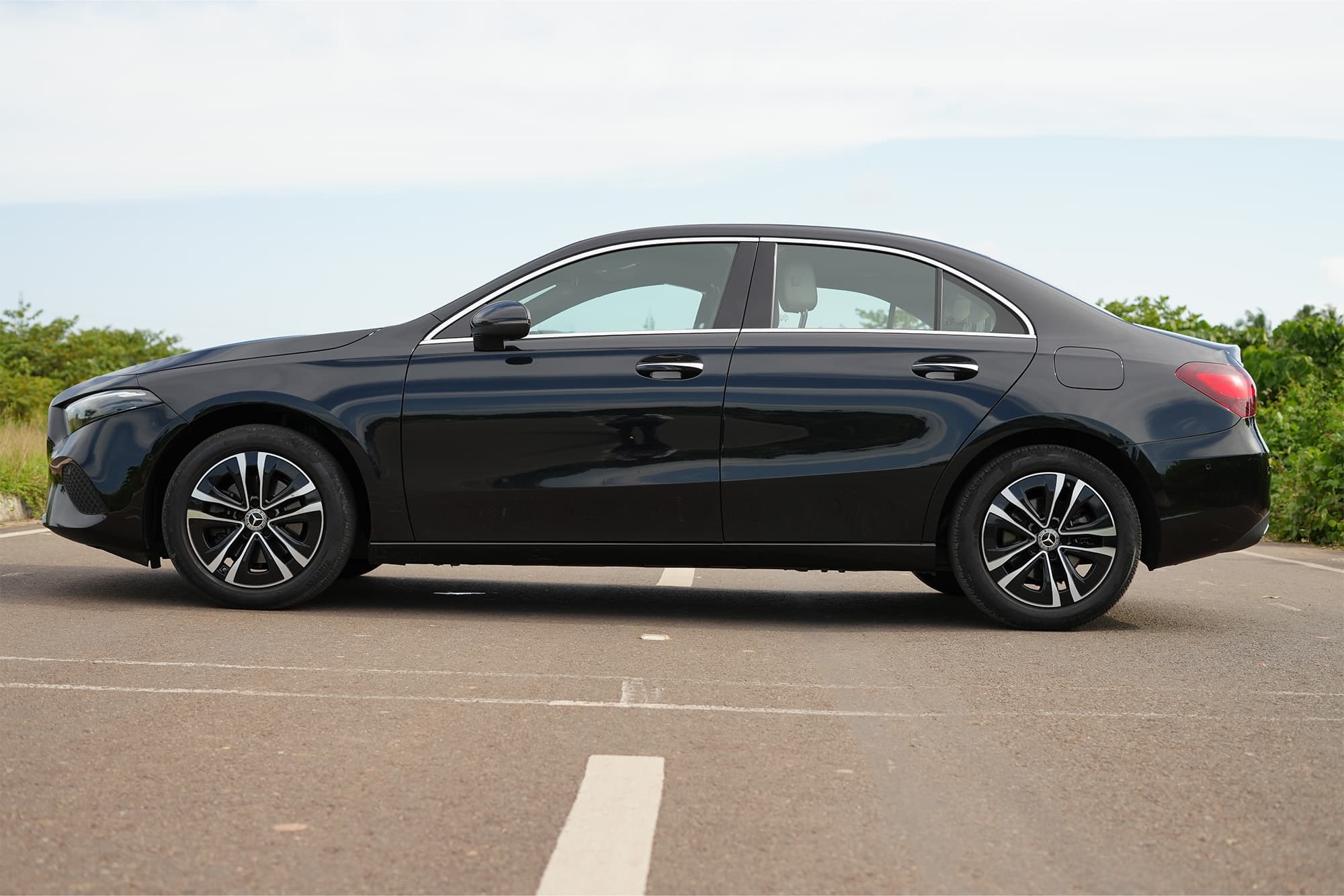 2024 MERCEDES-BENZ A200 LIMOUSINE — Photo 4