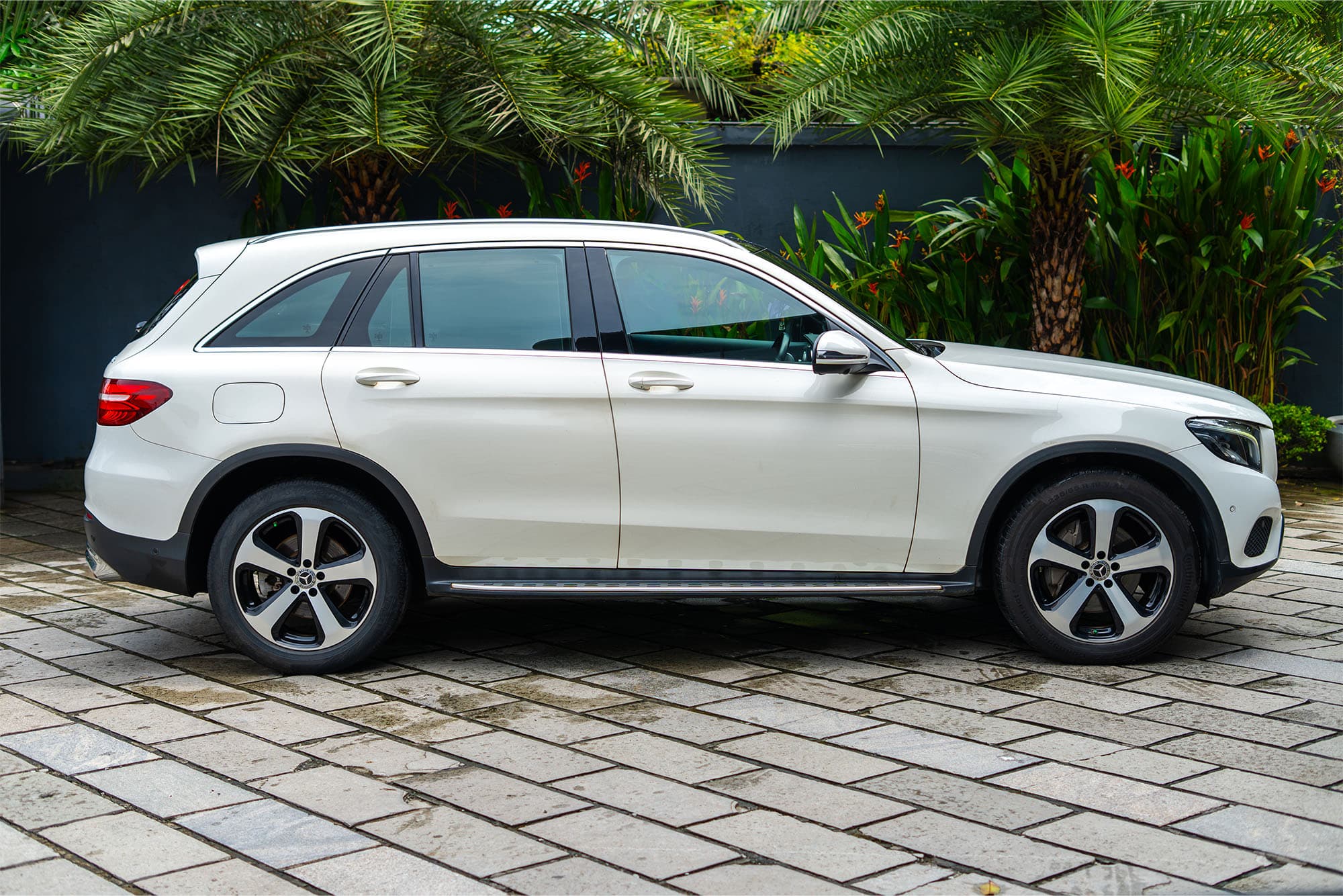 2019 MERCEDES-BENZ GLC 220 D 4MATIC — Photo 3