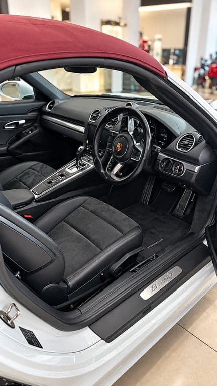 2018 PORSCHE BOXTER 718 — Photo 2