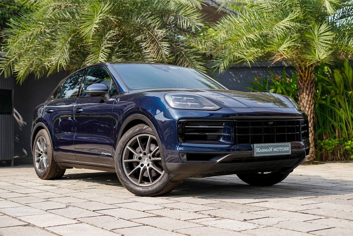 2024 PORSCHE CAYENNE COUPE — Photo 1