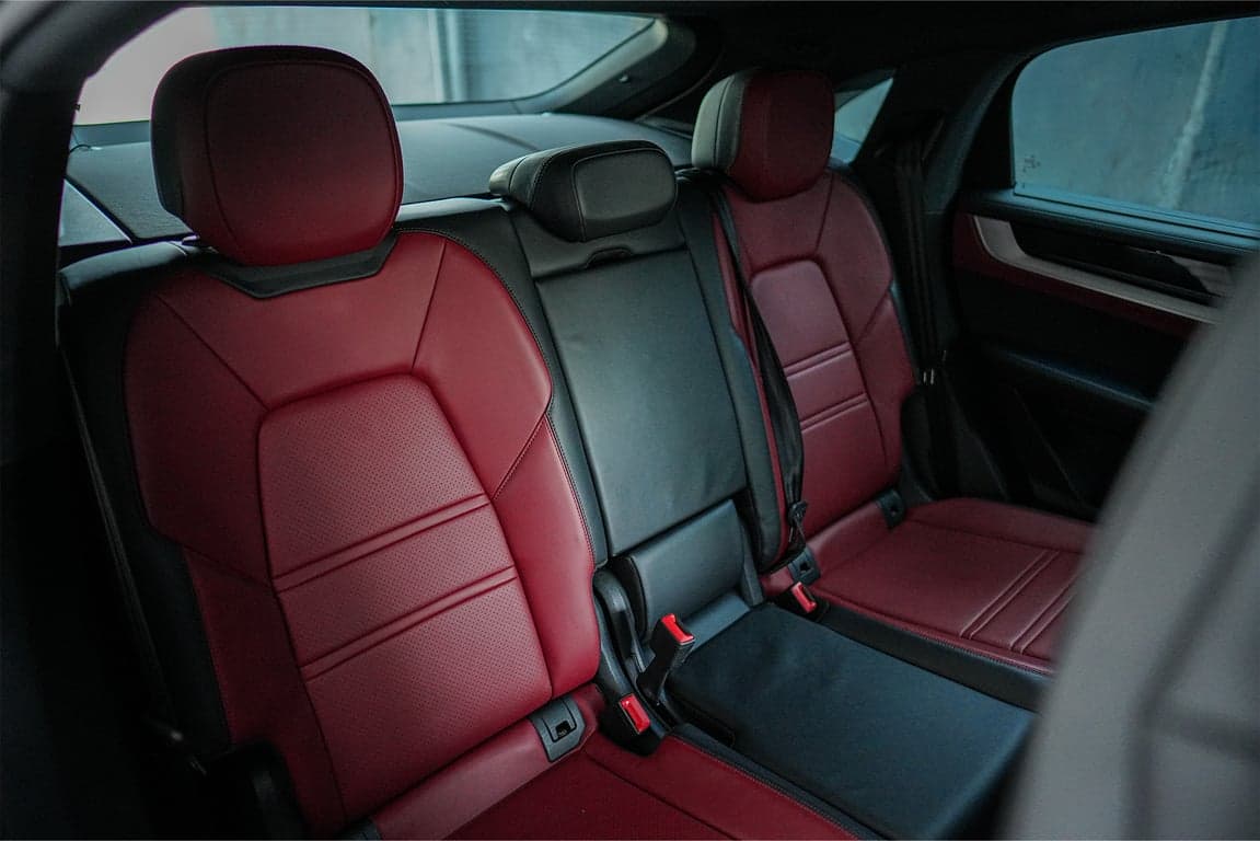2024 PORSCHE CAYENNE COUPE — Photo 9