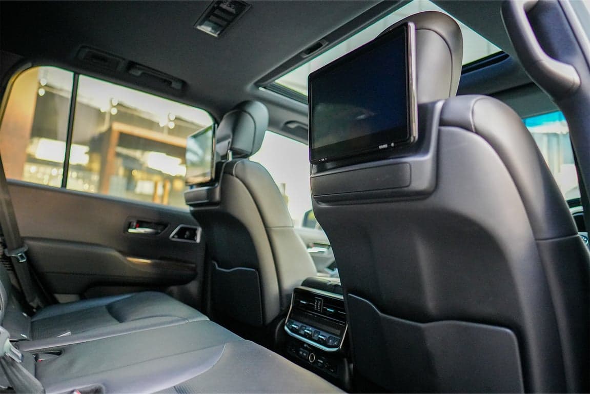 2022 TOYOTA LAND CRUISER 300 ZX — Photo 13