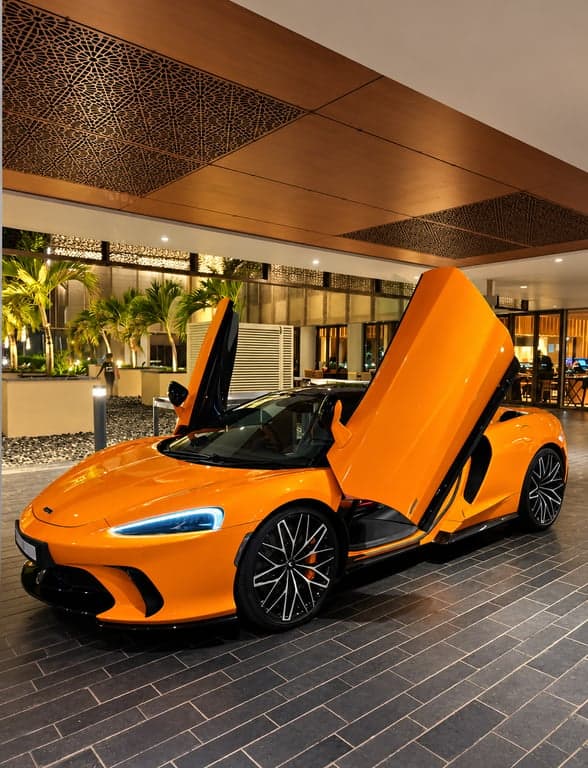 2025 McLAREN GTS — Photo 4