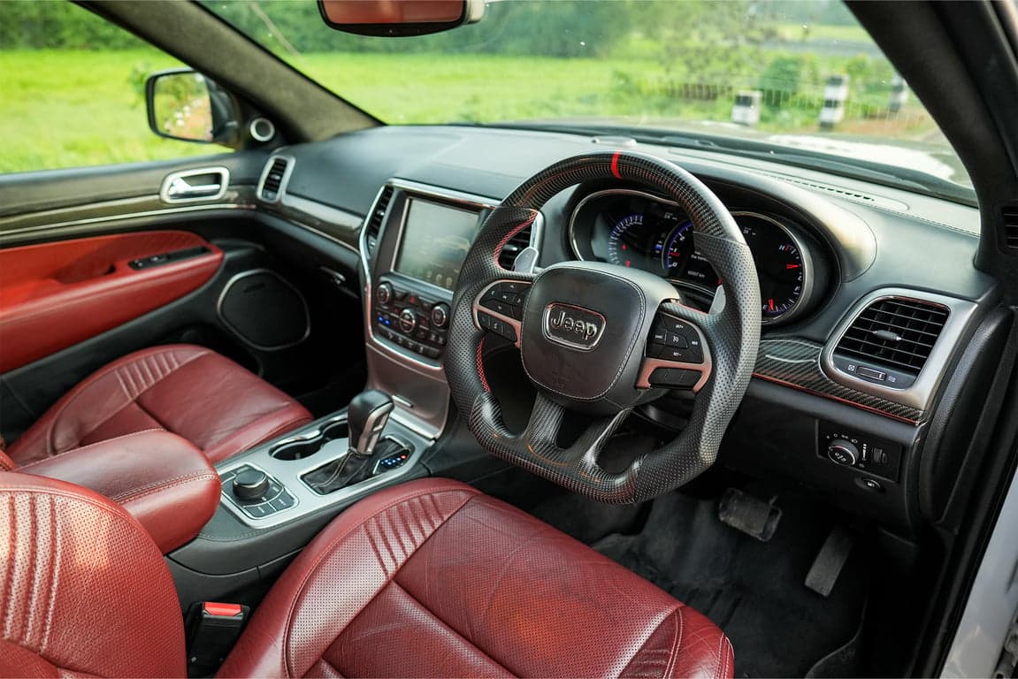 2017 JEEP GRAND CHEROKEE SRT 6.4 LITRE — Photo 11