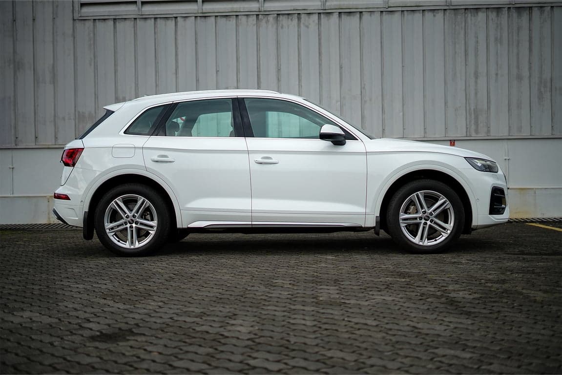 2023 AUDI Q5 45 TFSI — Photo 2