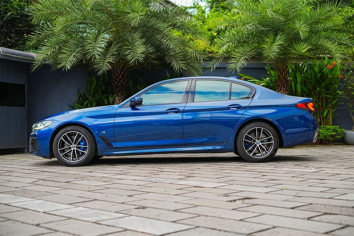 2022 BMW 530D LCI M SPORT — Photo 4