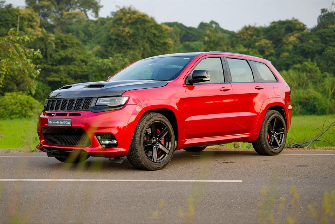 2017 JEEP GRAND CHEROKEE SRT 6.4 LITRE — Photo 3