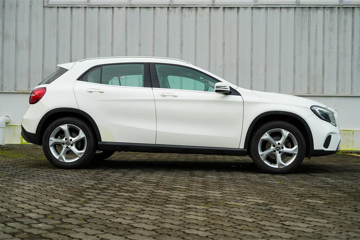 2019 MERCEDES-BENZ GLA 200D — Photo 5