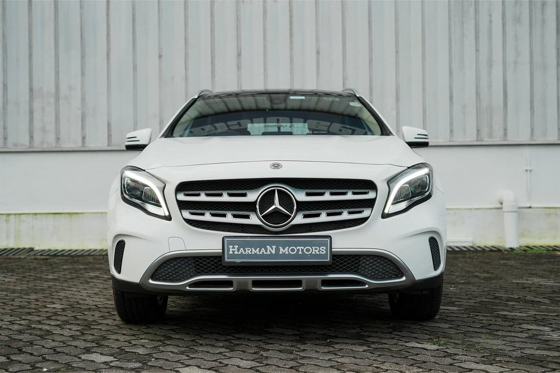 2019 MERCEDES-BENZ GLA 200D — Photo 1