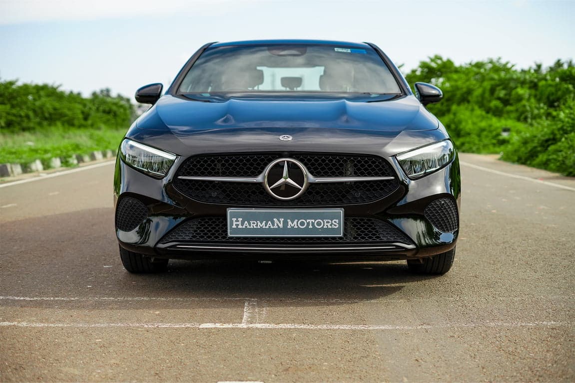 2024 MERCEDES-BENZ A200 LIMOUSINE — Photo 1