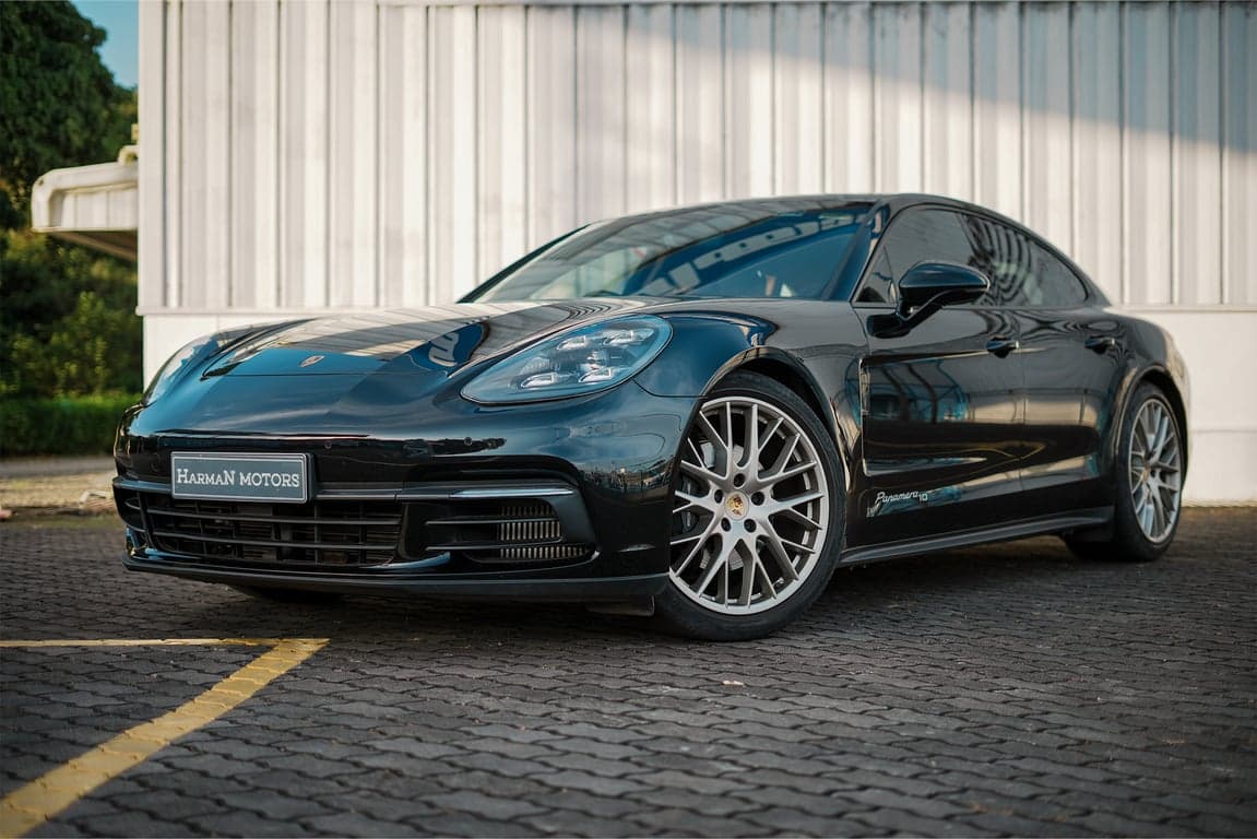 2020 PORSCHE PANAMERA 4 10 YEARS EDITION — Photo 10