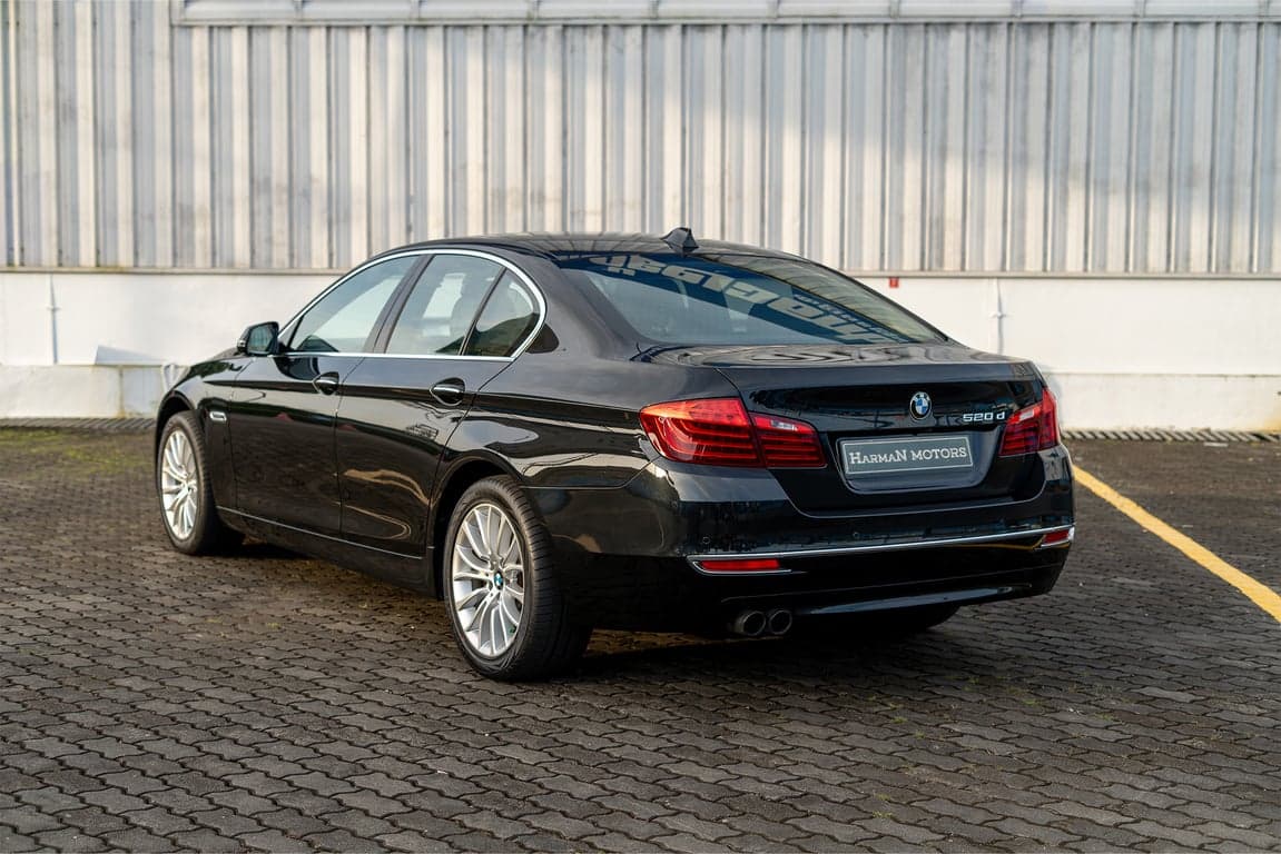 2015 BMW 520D — Photo 12