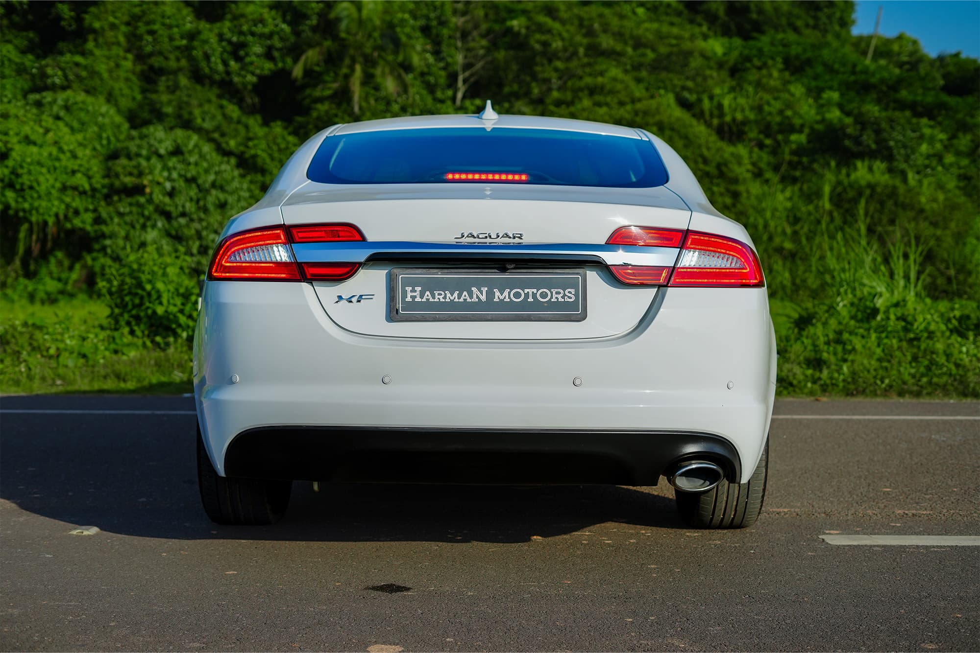 2015 JAGUAR XF 2.2 LUXURY — Photo 4