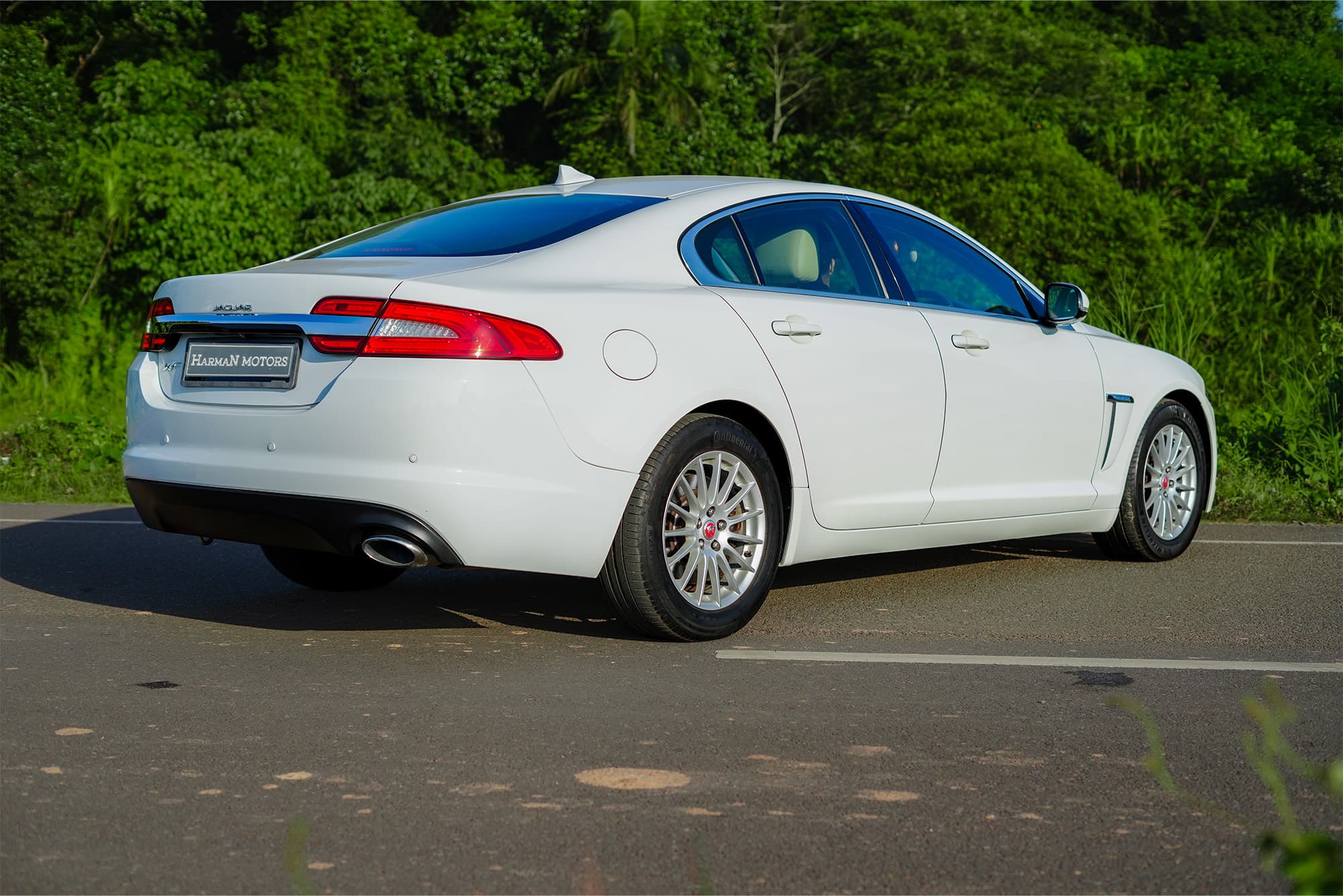 2015 JAGUAR XF 2.2 LUXURY — Photo 8